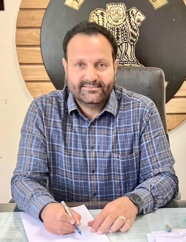 The Additional District Magistrate canceled the license of "Ambition Academy".